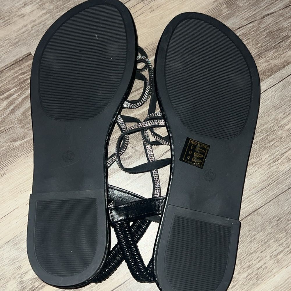 Womens sandals - Picture 2 of 2